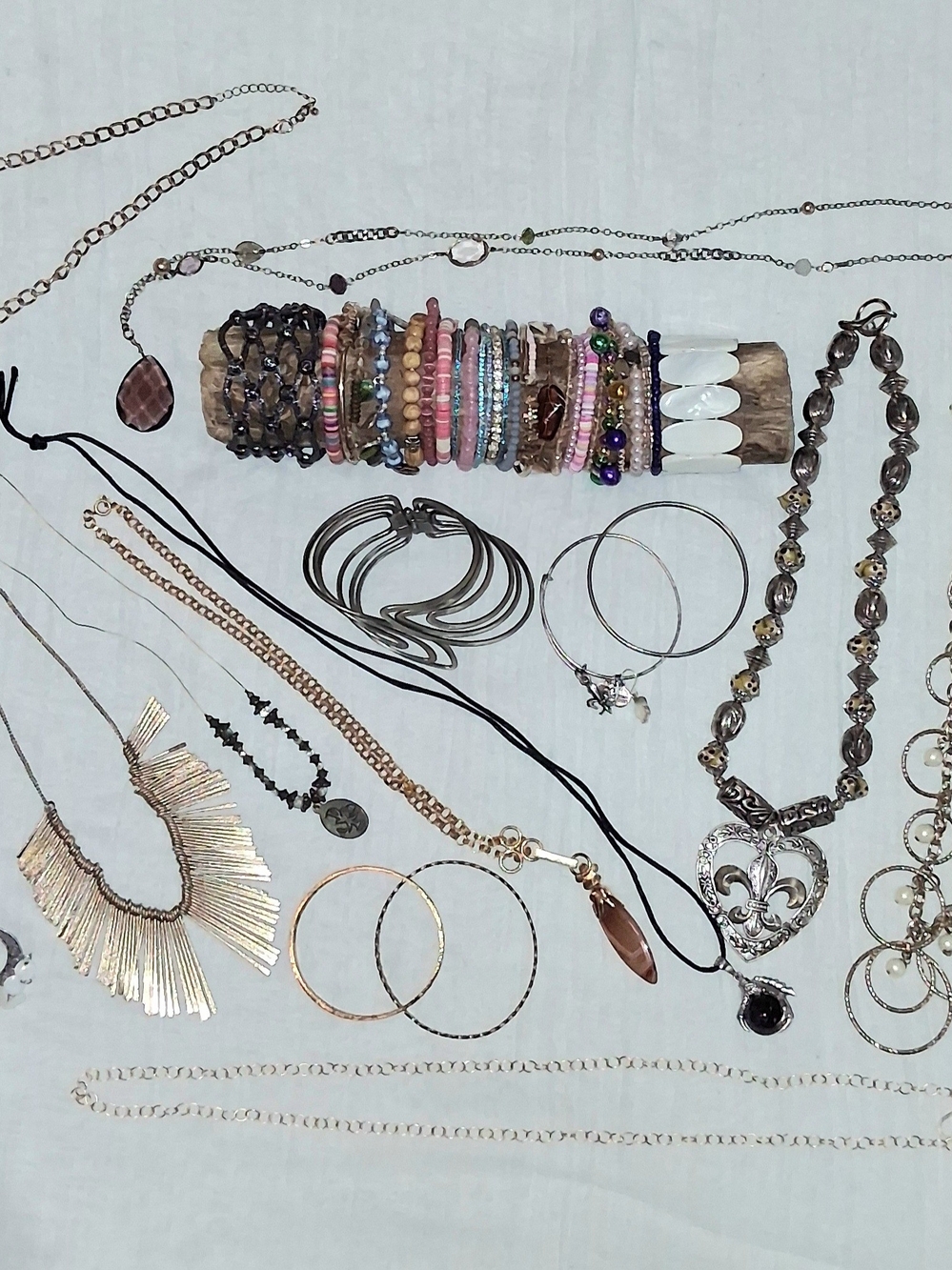 Large Fashion Jewelry Lot Mixed Signed - Picture 2 of 10